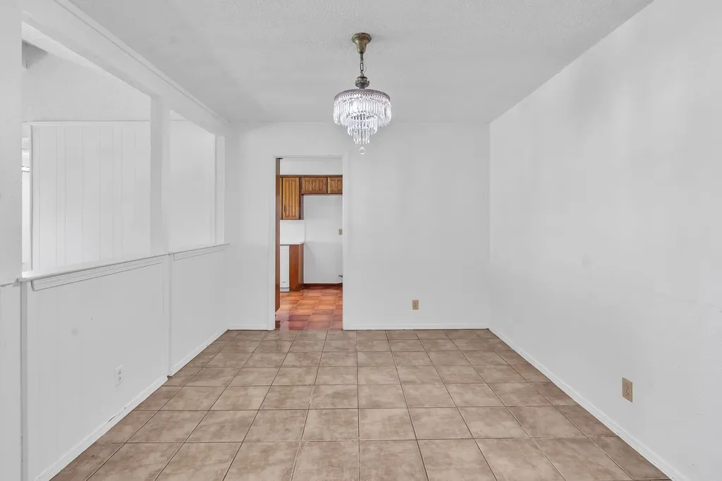 1720 Timbercreek Road Benbrook TX 76126