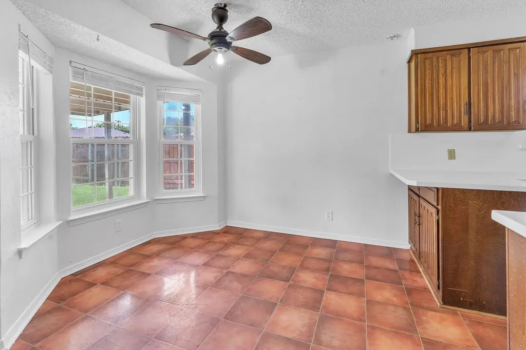1720 Timbercreek Road Benbrook TX 76126