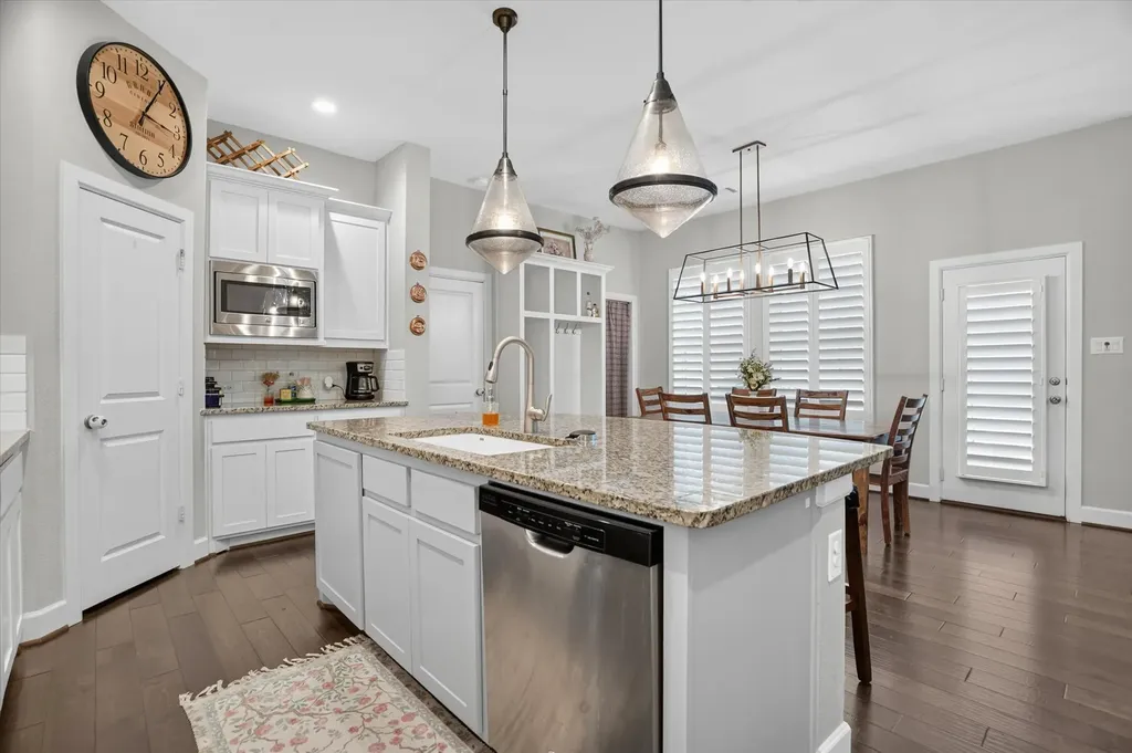 6028 Morningside Drive North Richland Hills TX 76180