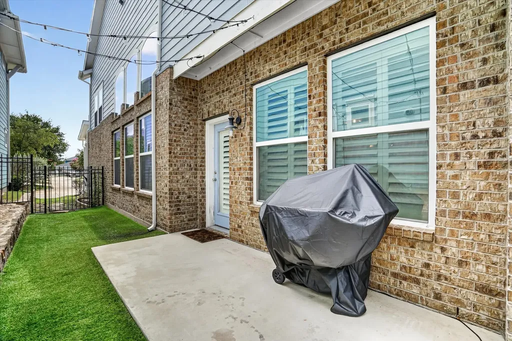 6028 Morningside Drive North Richland Hills TX 76180