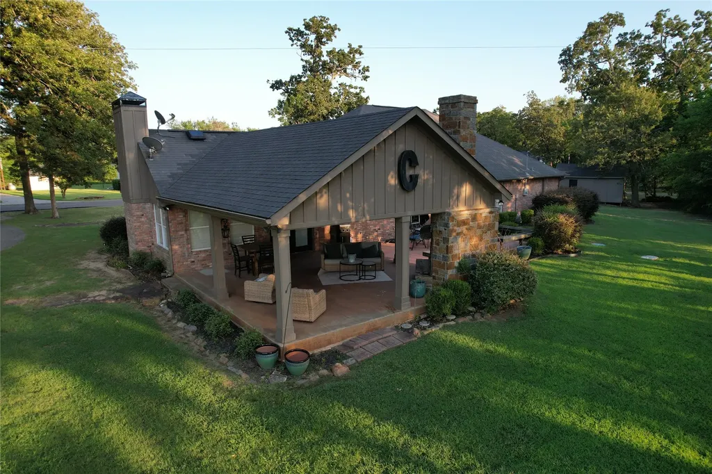 1079 Country Club Road Sulphur Springs TX 75482