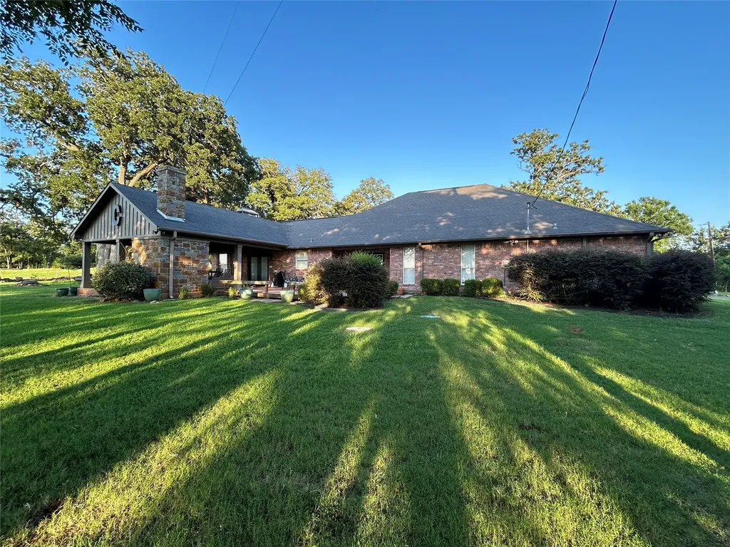 1079 Country Club Road Sulphur Springs TX 75482
