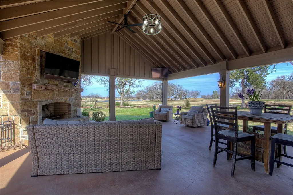 1079 Country Club Road Sulphur Springs TX 75482