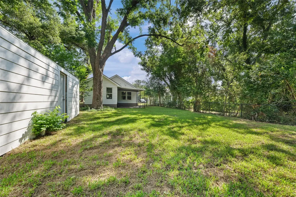 612 N 35th Street Waco TX 76710