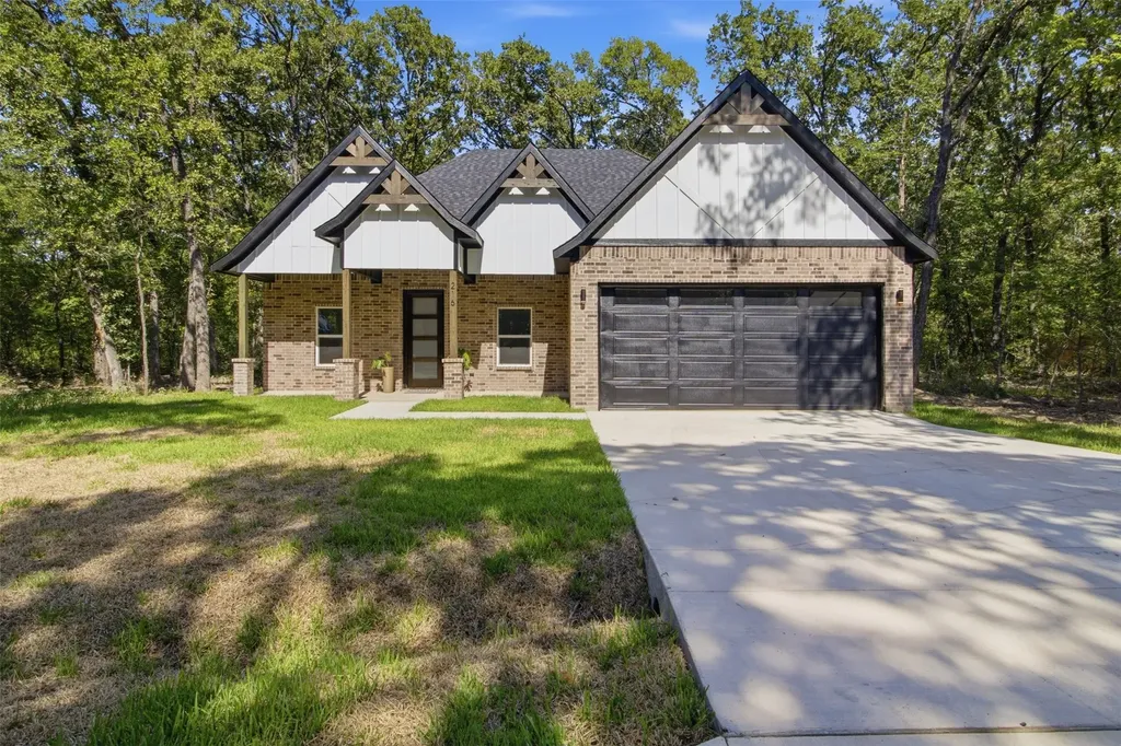 216 E Beachwood Loop Trinidad TX 75163
