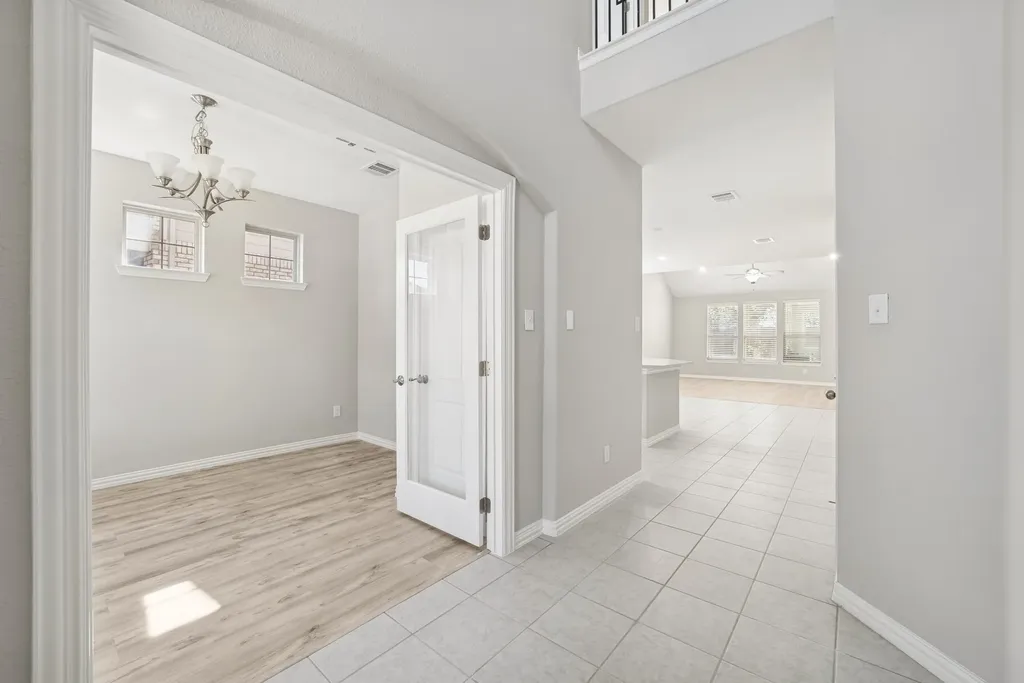 1805 Longwood Lane Garland TX 75042