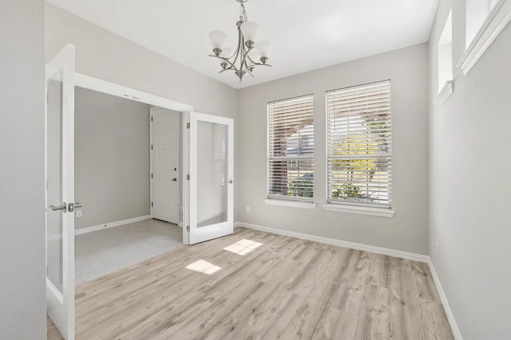 1805 Longwood Lane Garland TX 75042