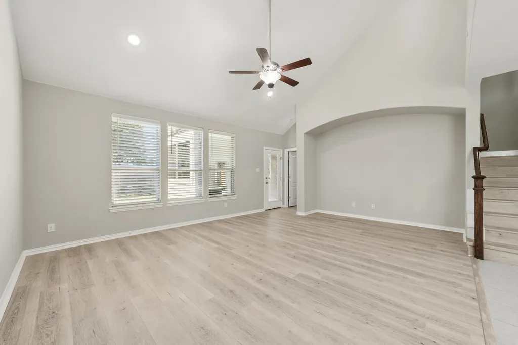1805 Longwood Lane Garland TX 75042