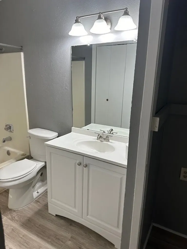 9696 Walnut Street Dallas TX 75243