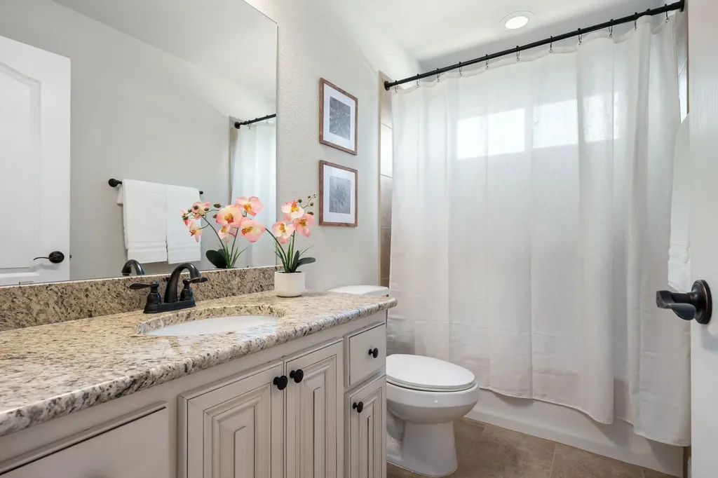 344 Sherbrook Street Van Alstyne TX 75495