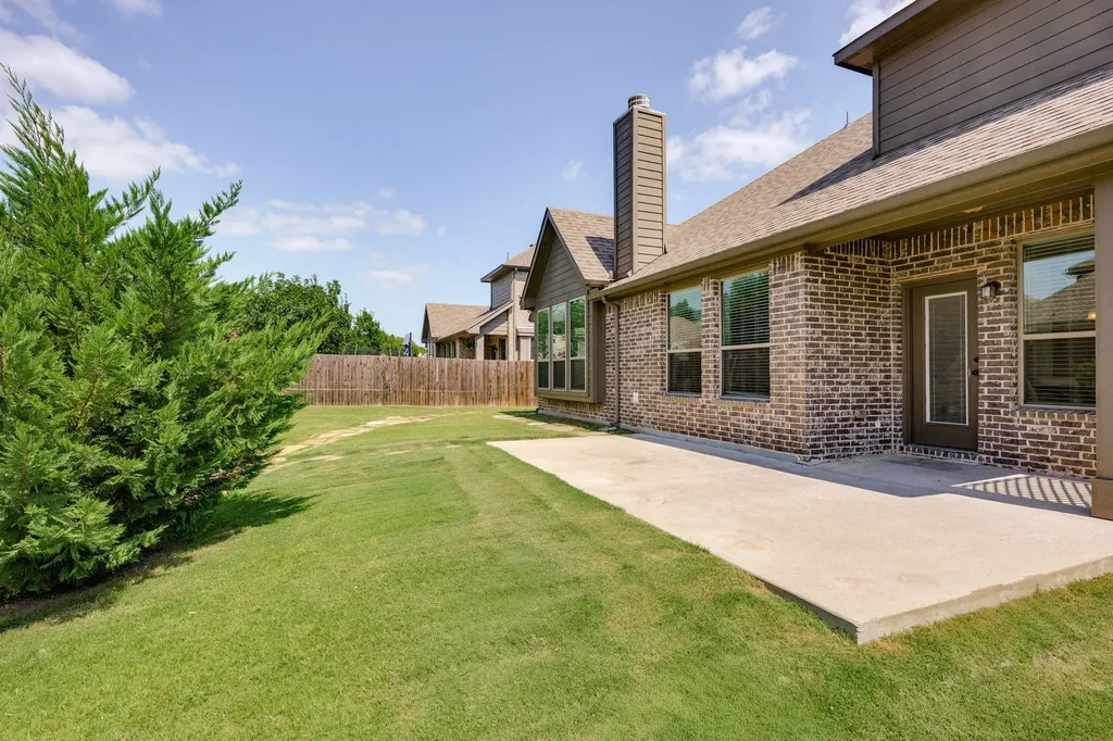 344 Sherbrook Street Van Alstyne TX 75495