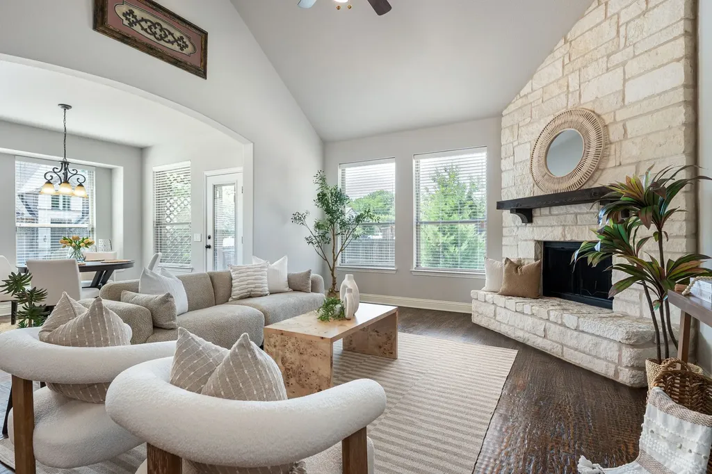 344 Sherbrook Street Van Alstyne TX 75495