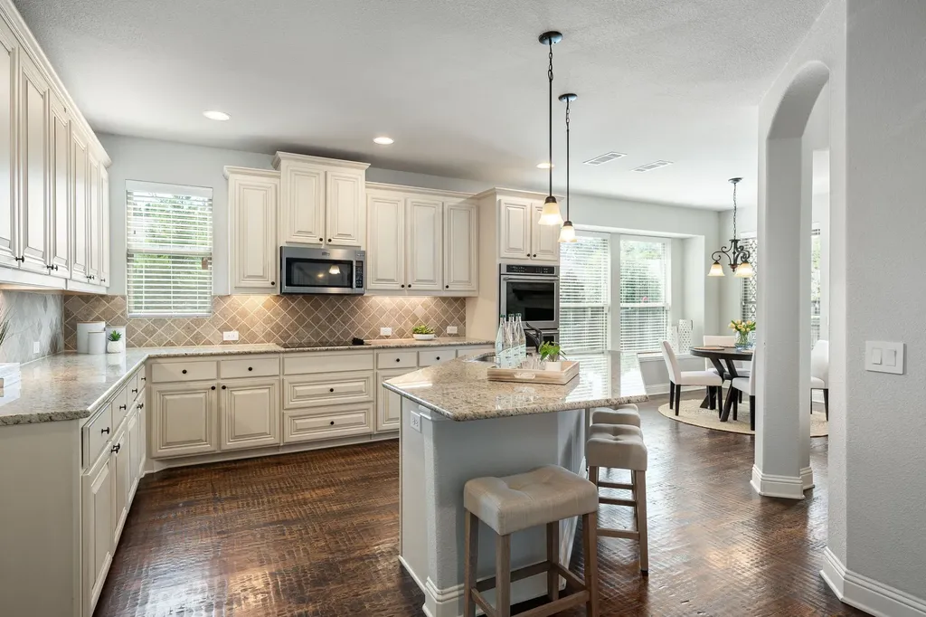 344 Sherbrook Street Van Alstyne TX 75495