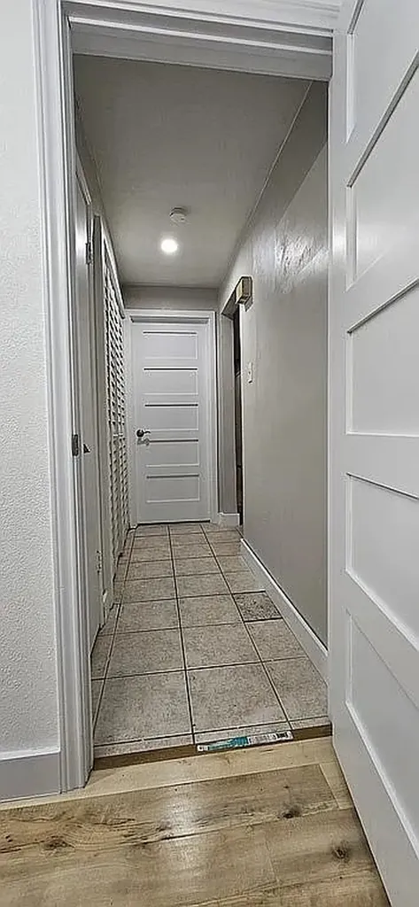 2100 Tanglewilde Houston TX 77063