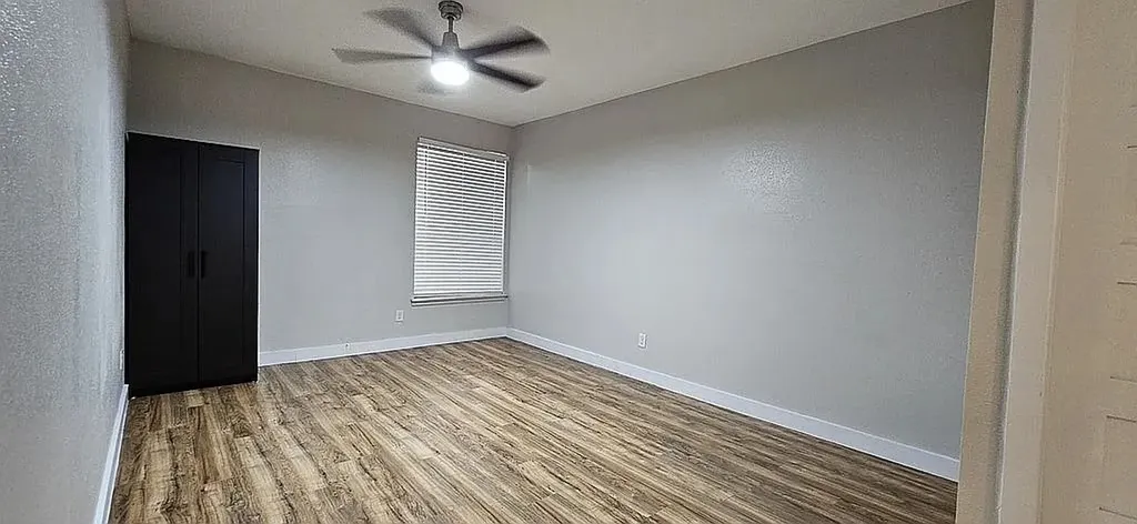 2100 Tanglewilde Houston TX 77063