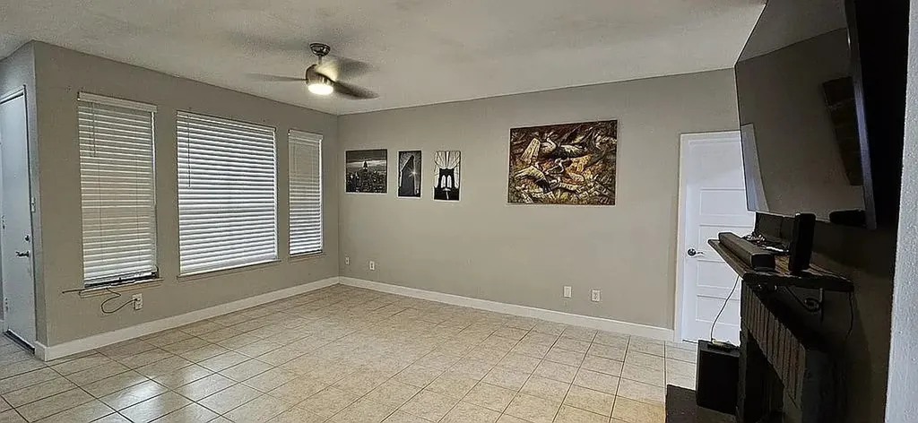 2100 Tanglewilde Houston TX 77063