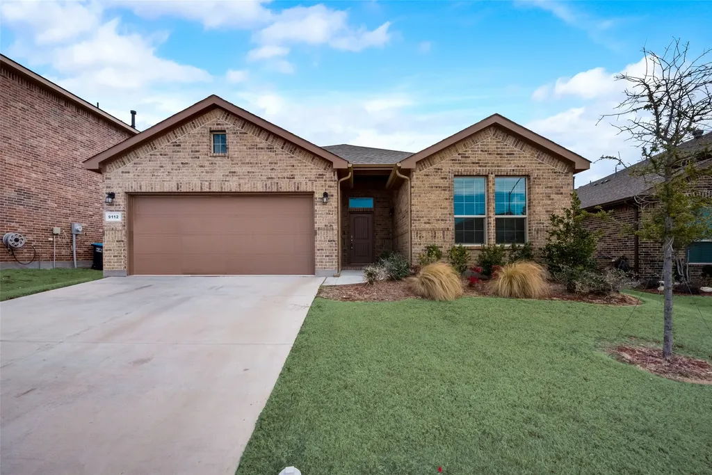 9112 Stormcrow Drive Fort Worth TX 76179