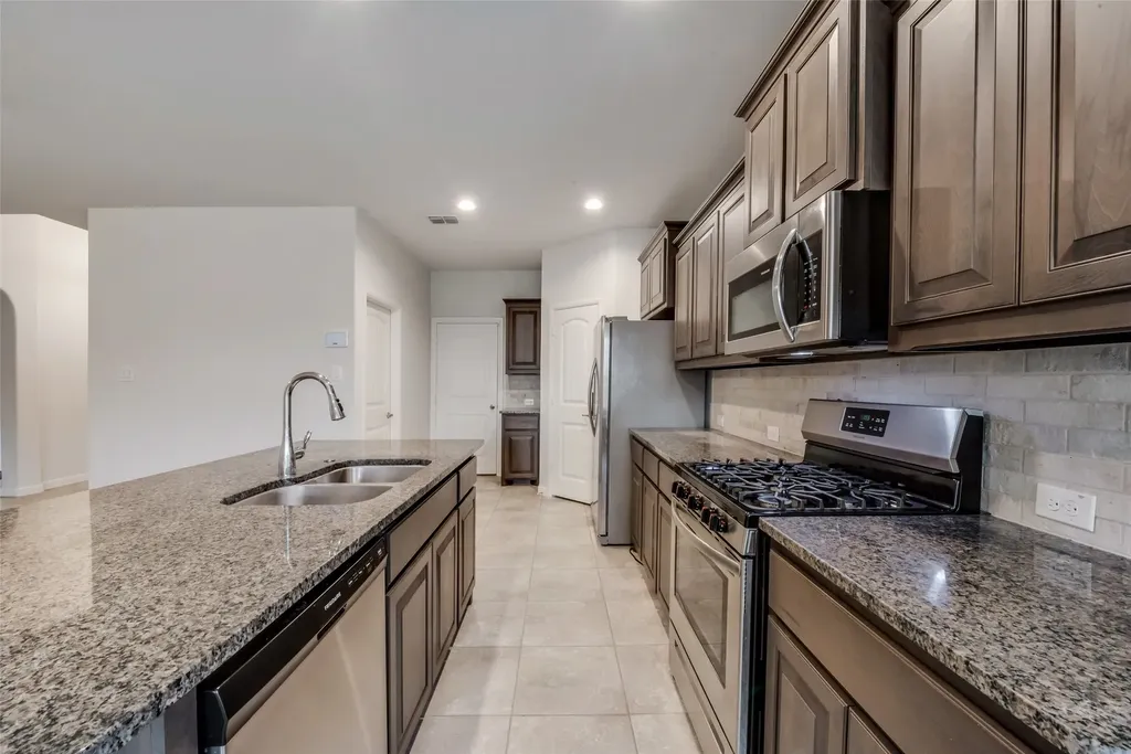 9112 Stormcrow Drive Fort Worth TX 76179