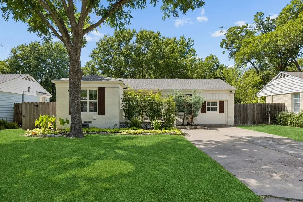 10633 Cayuga Drive Dallas TX 75228