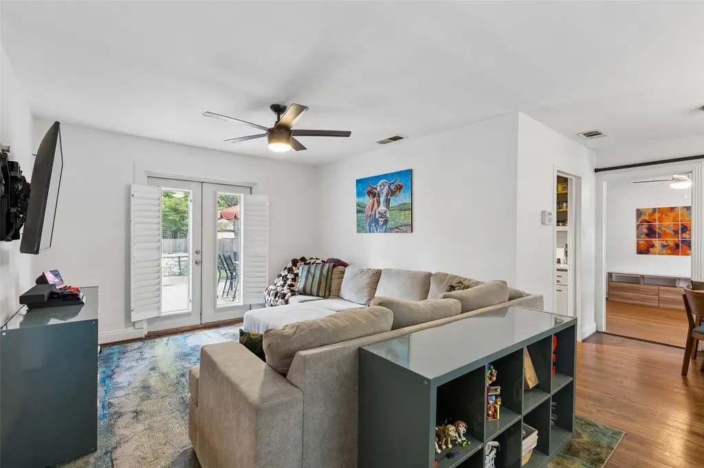 10633 Cayuga Drive Dallas TX 75228