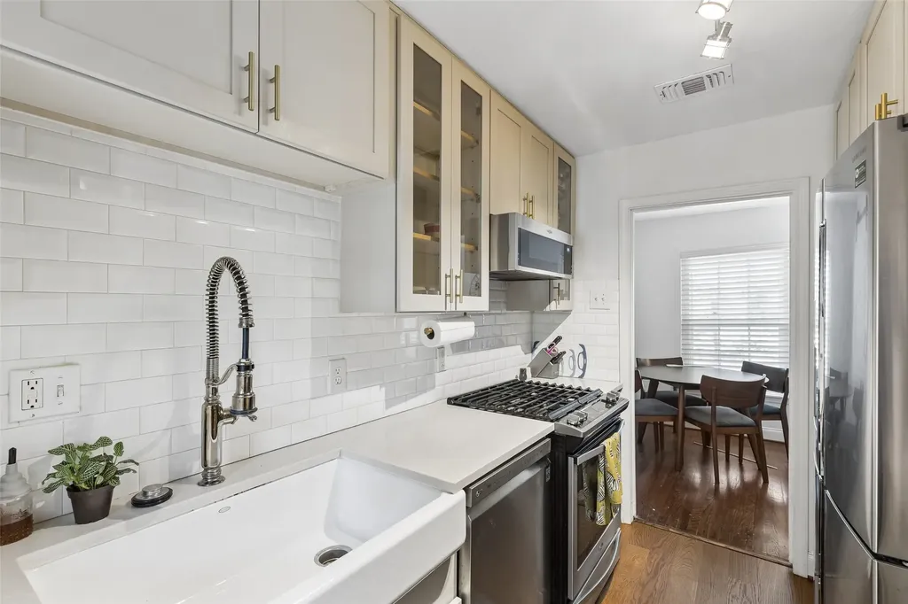10633 Cayuga Drive Dallas TX 75228