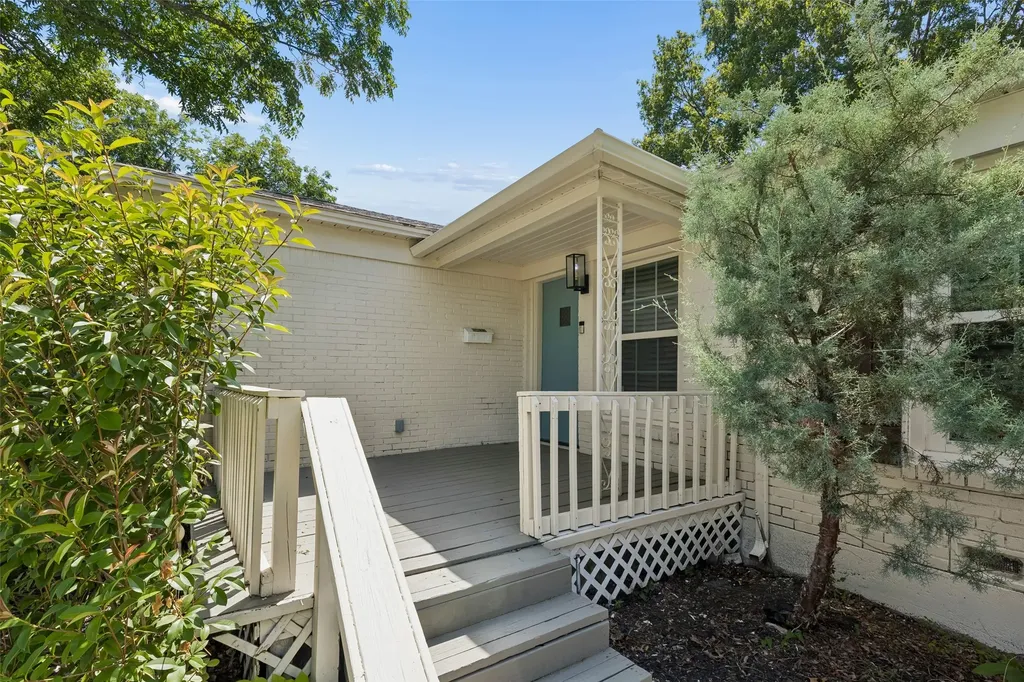 10633 Cayuga Drive Dallas TX 75228