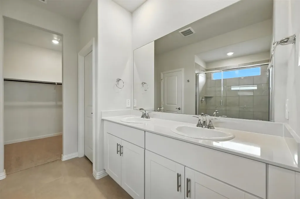 6629 Coyote Valley Trail Fort Worth TX 76036