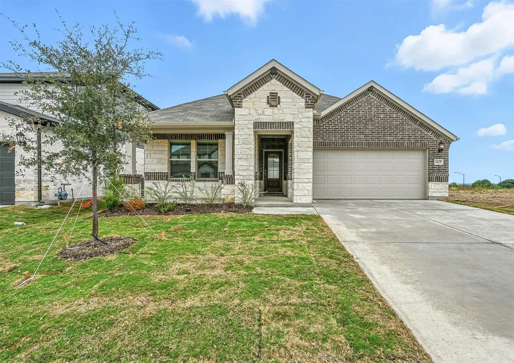 6629 Coyote Valley Trail Fort Worth TX 76036