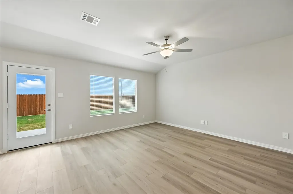 6629 Coyote Valley Trail Fort Worth TX 76036