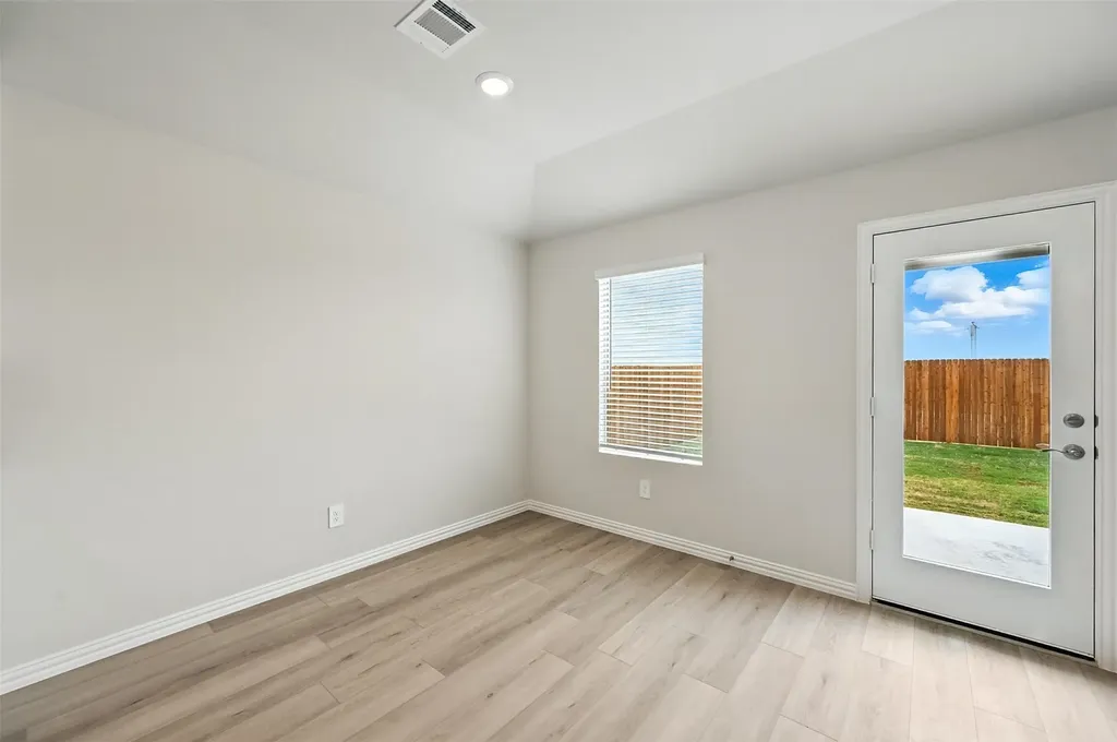 6629 Coyote Valley Trail Fort Worth TX 76036