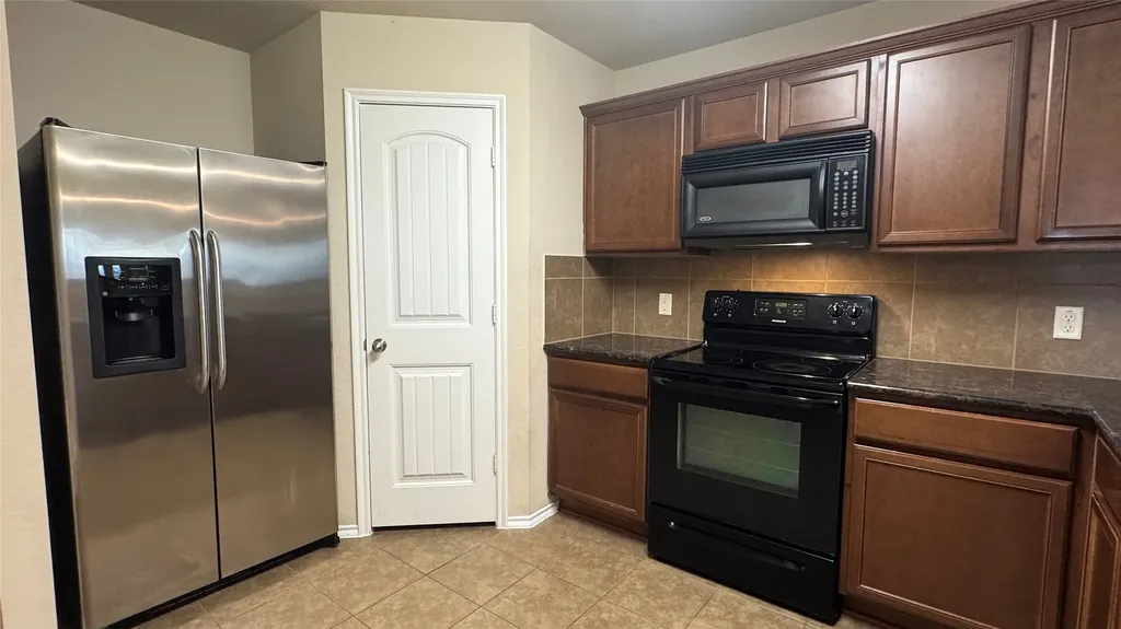 327 Elam Drive Anna TX 75409