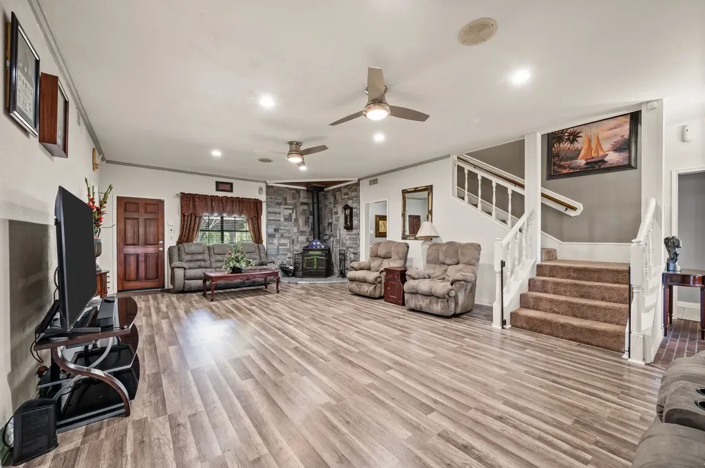 617 Malloy Lane Ovilla TX 75154