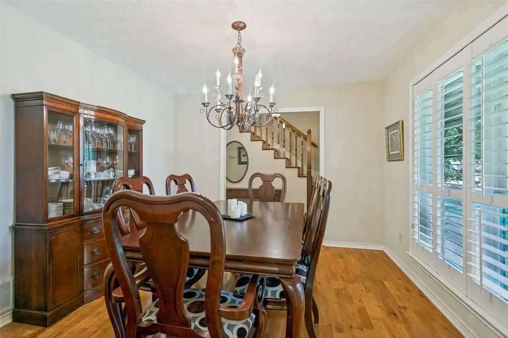 10 Lundys Lane Richardson TX 75080