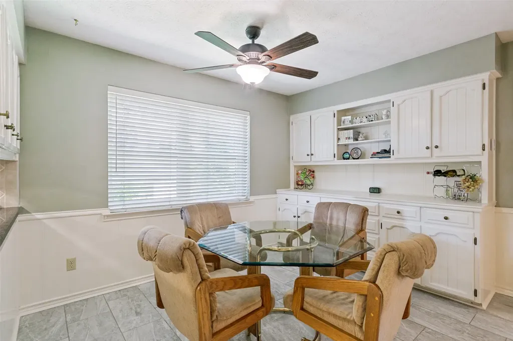 10 Lundys Lane Richardson TX 75080