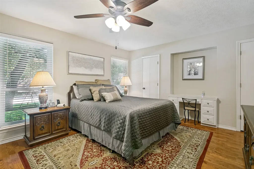 10 Lundys Lane Richardson TX 75080
