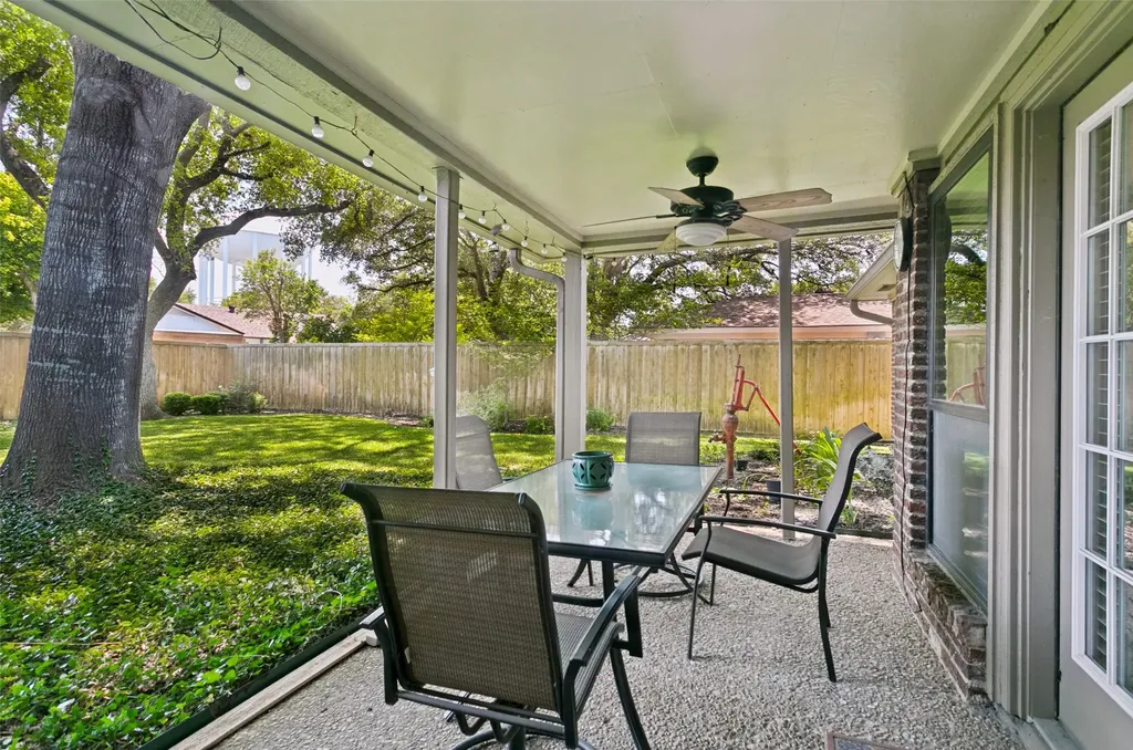 10 Lundys Lane Richardson TX 75080