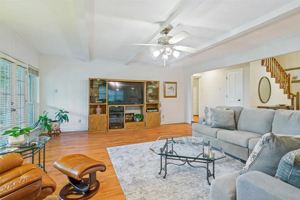10 Lundys Lane Richardson TX 75080
