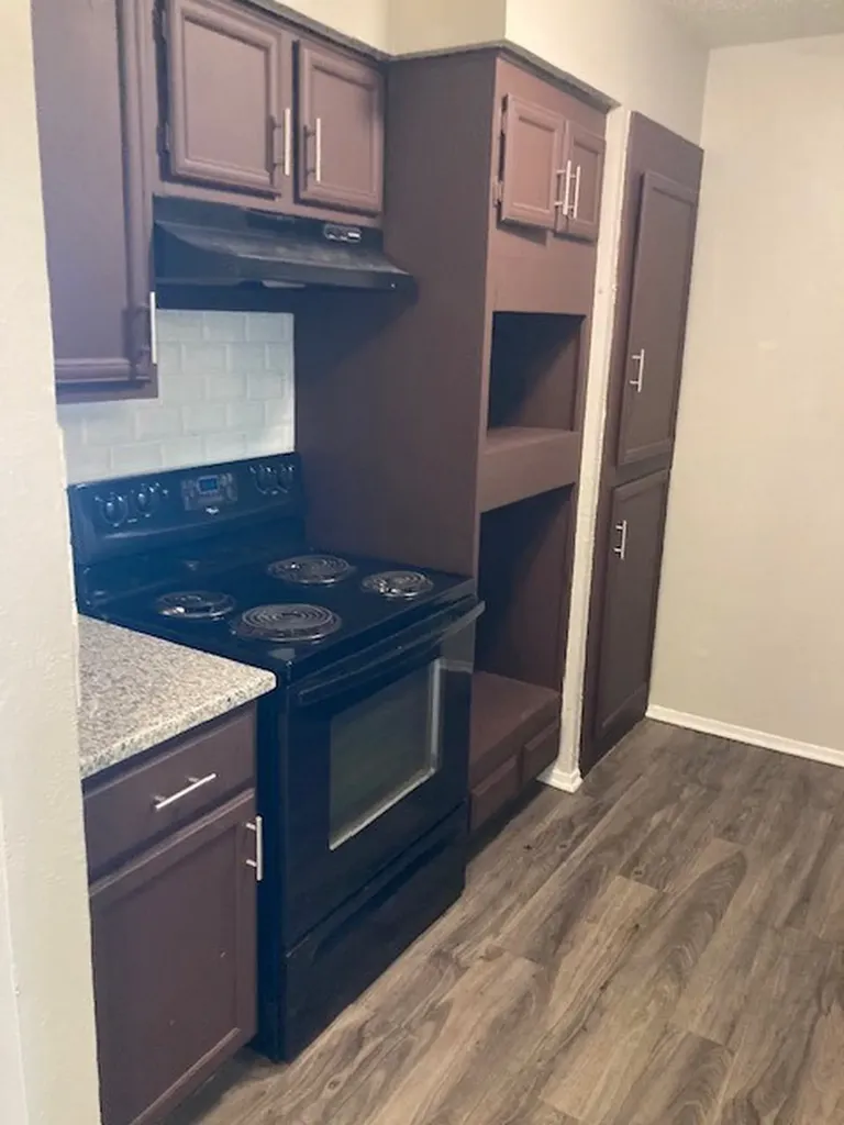 9696 Walnut Street Dallas TX 75243