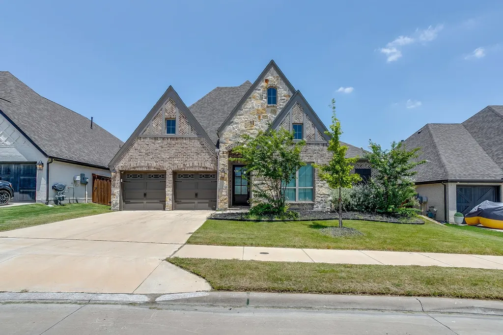 5729 Lake Jackson Drive Fort Worth TX 76126