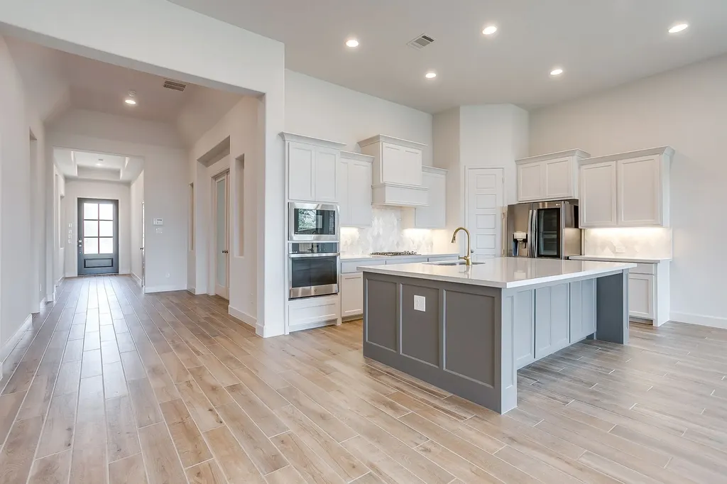 5729 Lake Jackson Drive Fort Worth TX 76126