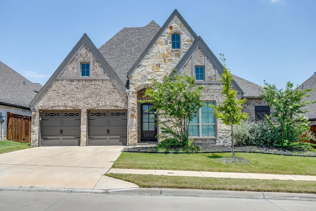 5729 Lake Jackson Drive Fort Worth TX 76126