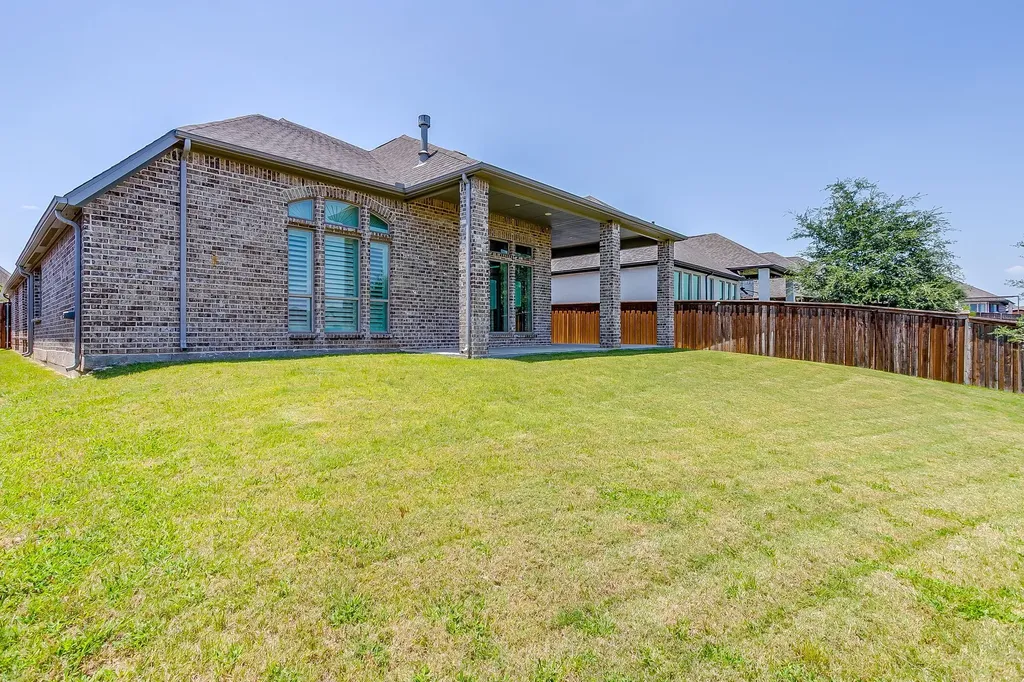 5729 Lake Jackson Drive Fort Worth TX 76126