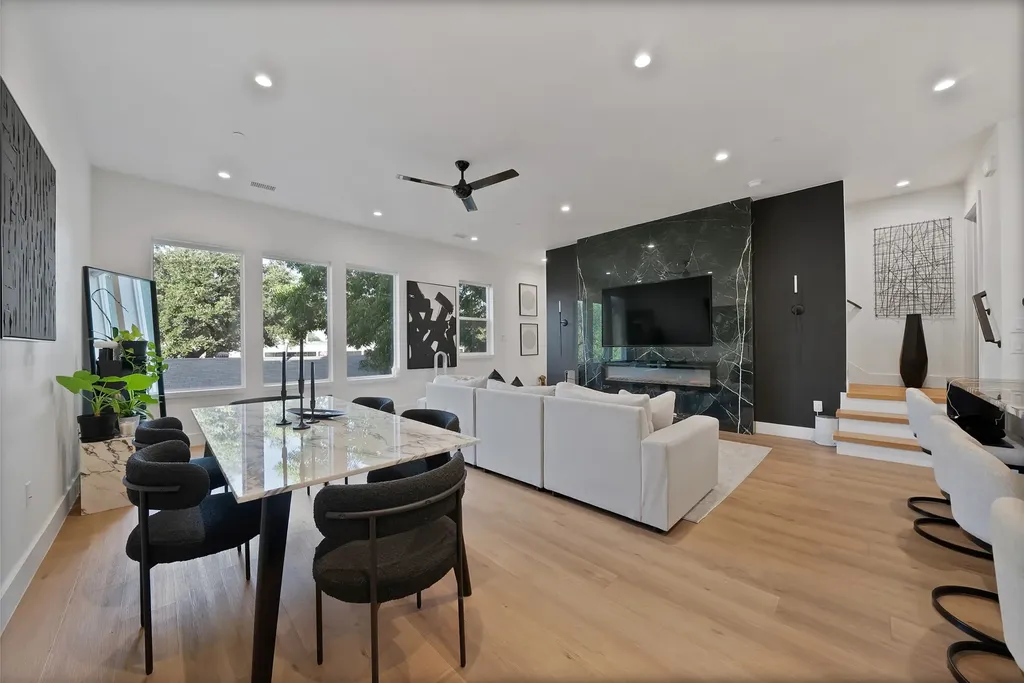 2139 Mail Avenue Dallas TX 75235