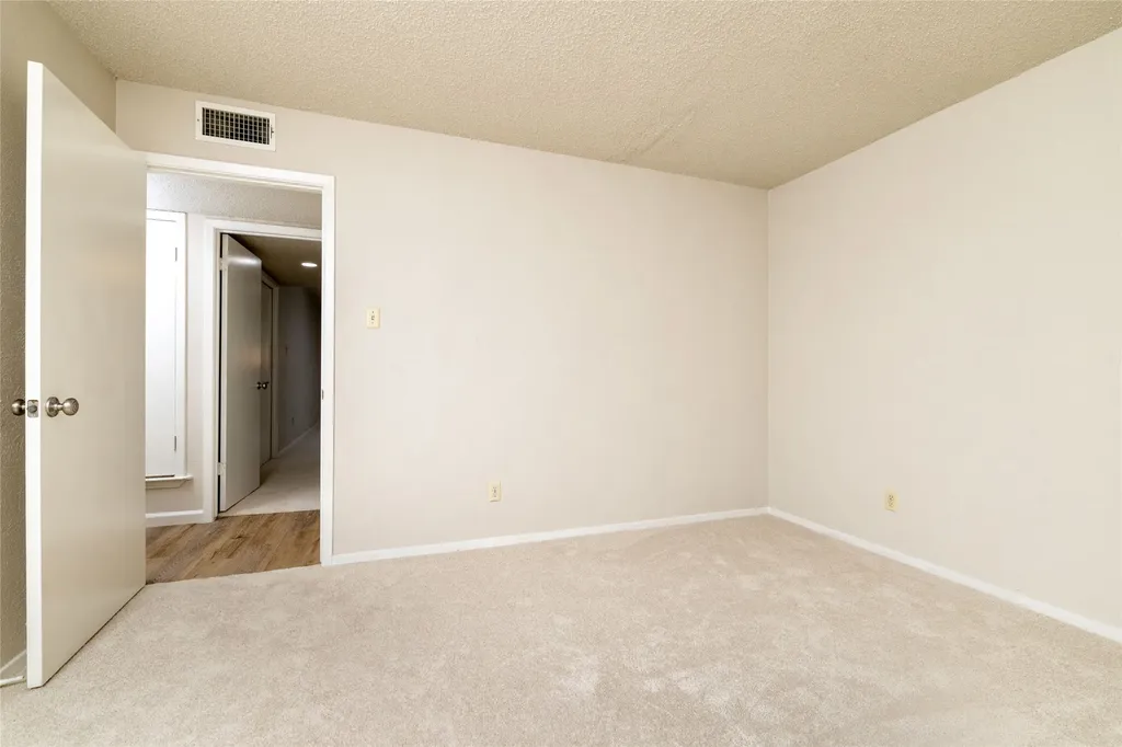 4920 Byers Avenue Fort Worth TX 76107