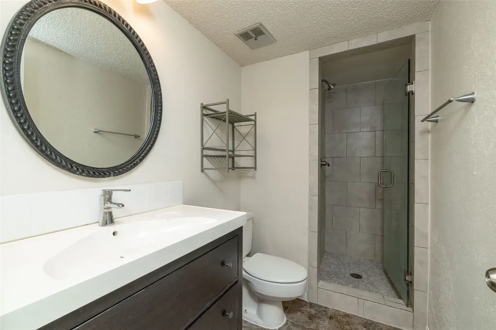 4920 Byers Avenue Fort Worth TX 76107