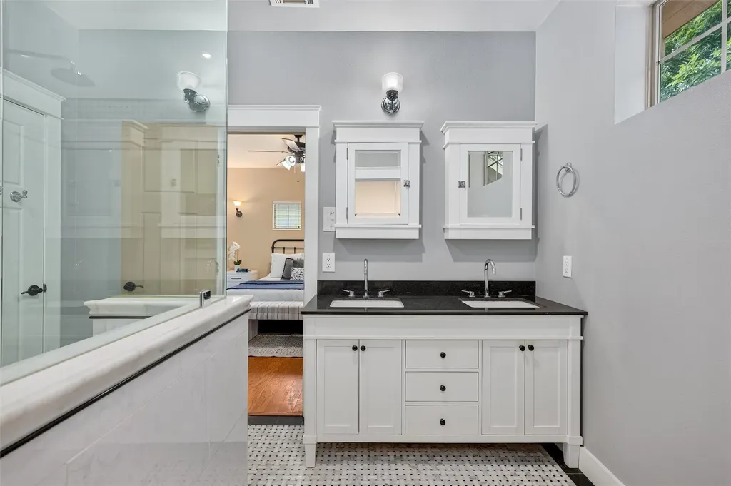 402 S Kentucky Street Mckinney TX 75069