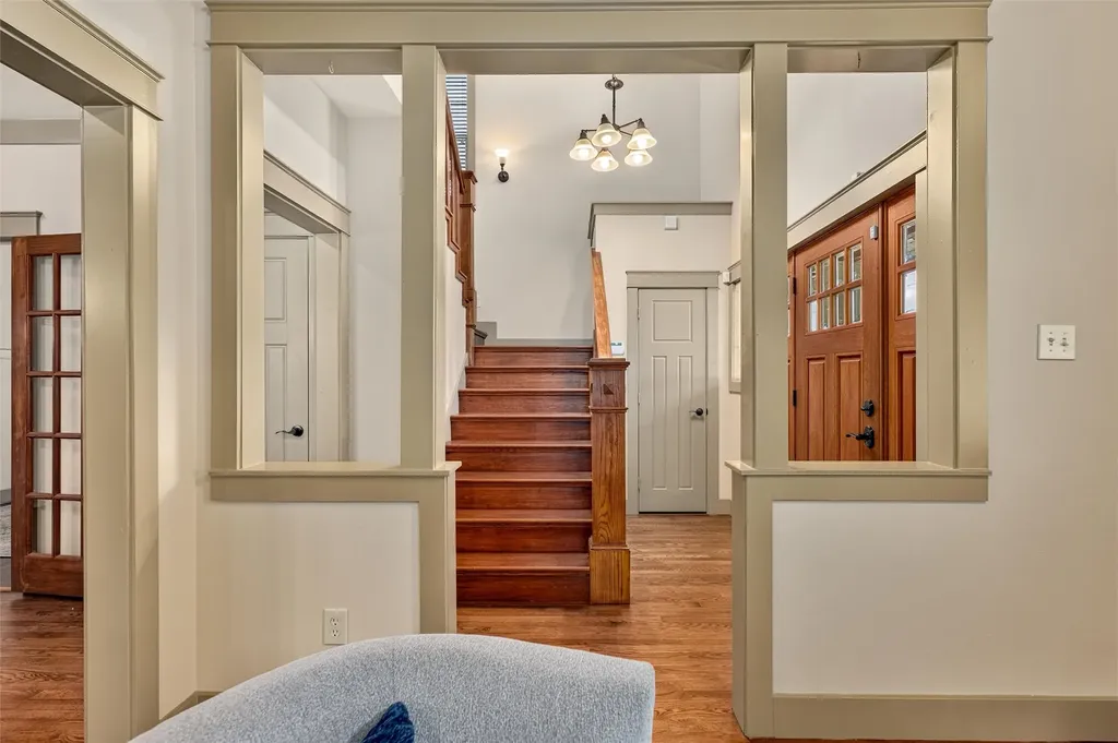 402 S Kentucky Street Mckinney TX 75069