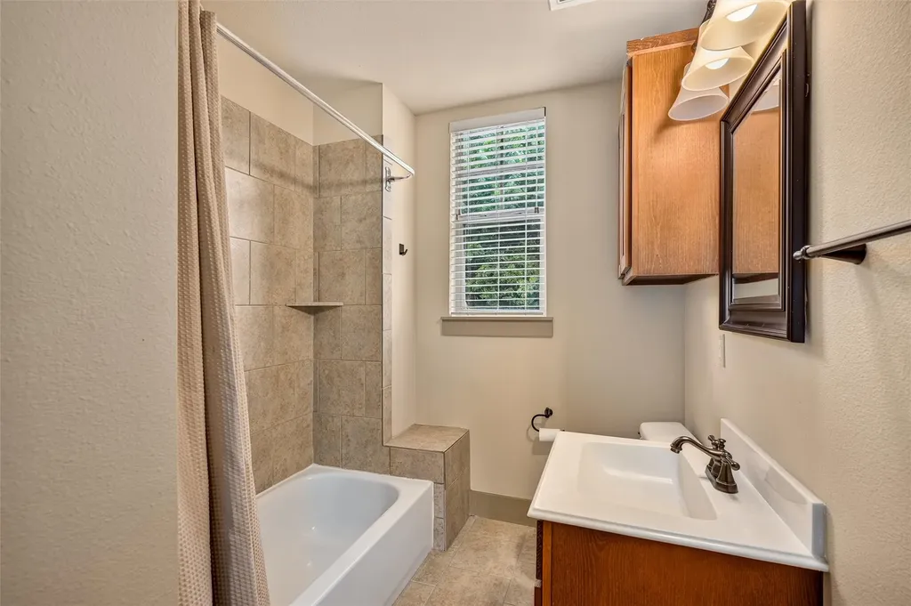 402 S Kentucky Street Mckinney TX 75069