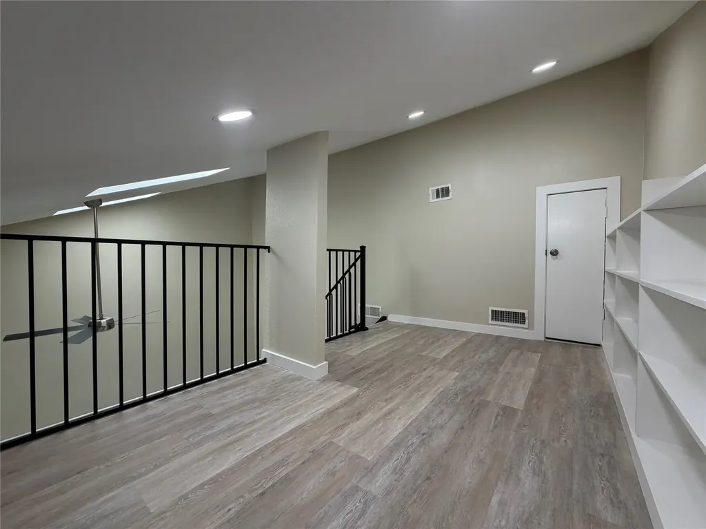 7525 Holly Hill Drive Dallas TX 75231