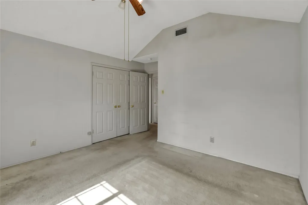 5206 Rio Court Arlington TX 76017